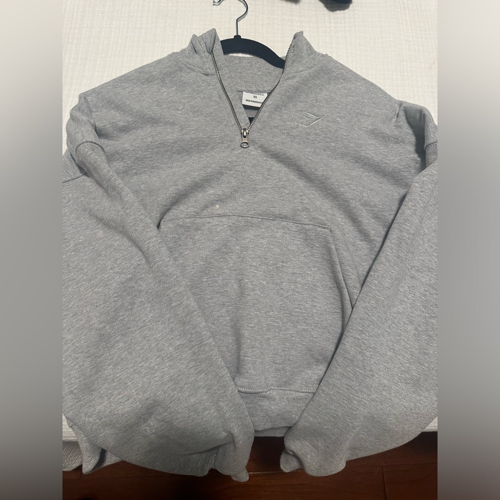 Gymshark sweatshirt
